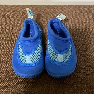 Blue Water Shoes Size 5
